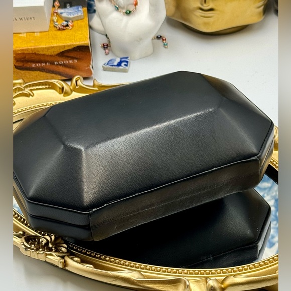 🆕 LULU GUINNESS 🧿 NWOT Black Leather Gem Clutch on a Chain - Picture 13 of 16